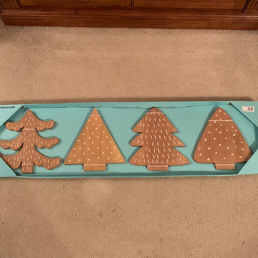 NWT •MARMALADE •Set of 4 Large Patterned Wooden Wall Decorative Christmas Trees
